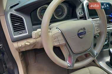 Внедорожник / Кроссовер Volvo XC60 2012 в 