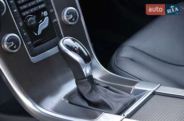 Внедорожник / Кроссовер Volvo XC60 2014 в 