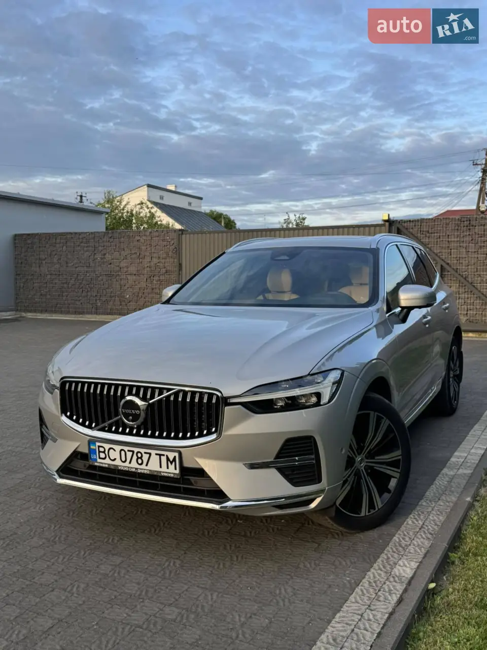 2022 Volvo XC60 - мініатюра 13