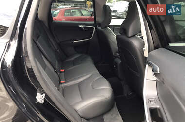 Внедорожник / Кроссовер Volvo XC60 2015 в 