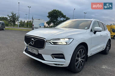 Внедорожник / Кроссовер Volvo XC60 2017 в Киеве