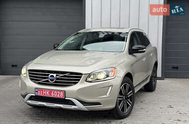 Внедорожник / Кроссовер Volvo XC60 2016 в 