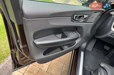 Внедорожник / Кроссовер Volvo XC60 2018 в 