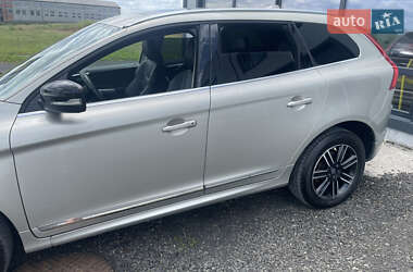 Внедорожник / Кроссовер Volvo XC60 2017 в 