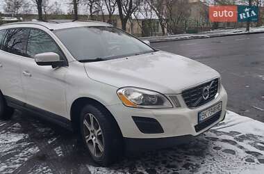 Внедорожник / Кроссовер Volvo XC60 2012 в 
