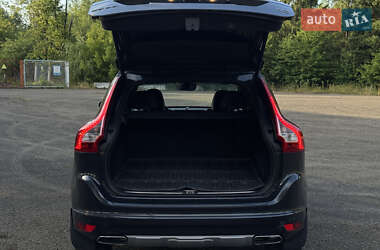 Внедорожник / Кроссовер Volvo XC60 2016 в 