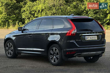 Внедорожник / Кроссовер Volvo XC60 2016 в 