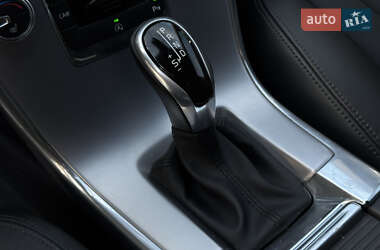 Внедорожник / Кроссовер Volvo XC60 2016 в 
