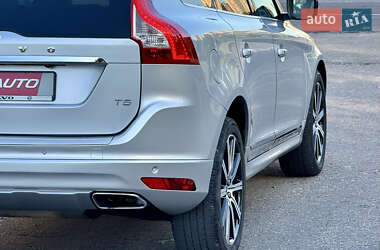 Внедорожник / Кроссовер Volvo XC60 2015 в 