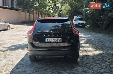 Внедорожник / Кроссовер Volvo XC60 2012 в 