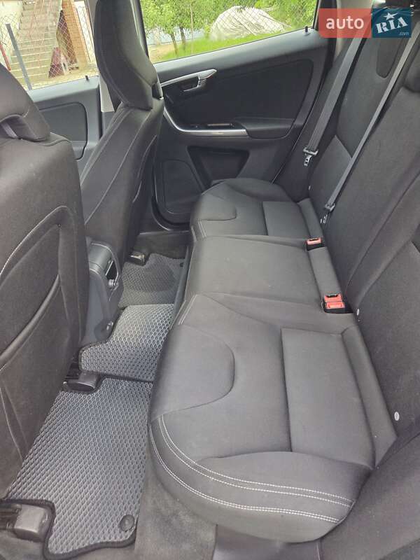 Внедорожник / Кроссовер Volvo XC60 2014 в Львове