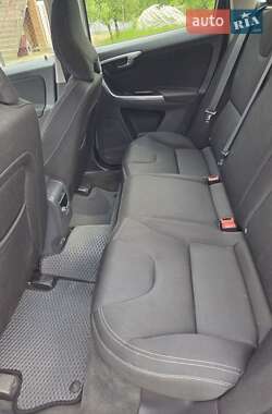Внедорожник / Кроссовер Volvo XC60 2014 в 