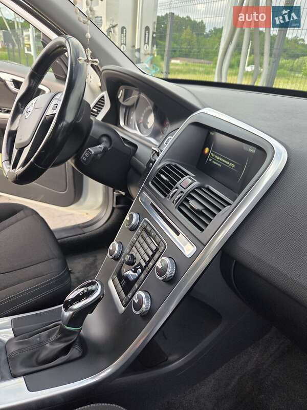 Внедорожник / Кроссовер Volvo XC60 2014 в Львове