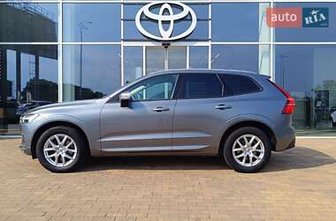 Внедорожник / Кроссовер Volvo XC60 2017 в 