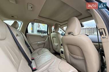 Внедорожник / Кроссовер Volvo XC60 2009 в 
