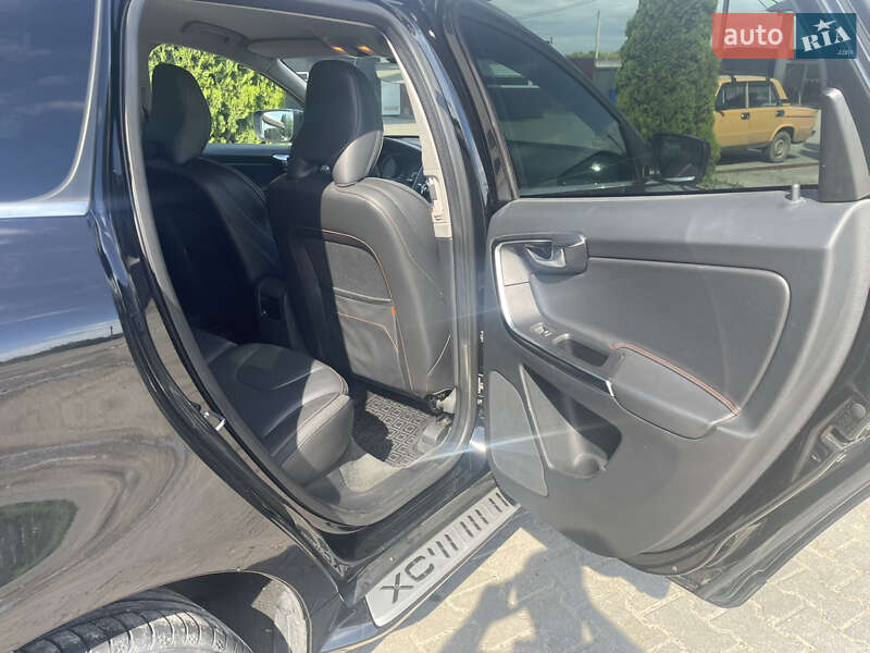 Внедорожник / Кроссовер Volvo XC60 2014 в Черновцах фото 7 Внедорожник / Кроссовер Volvo XC60 2014 в Черновцах