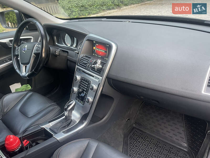 Внедорожник / Кроссовер Volvo XC60 2014 в Черновцах фото 12 Внедорожник / Кроссовер Volvo XC60 2014 в Черновцах