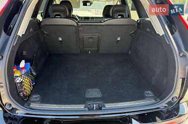 Позашляховик / Кросовер Volvo XC60 2019 в 