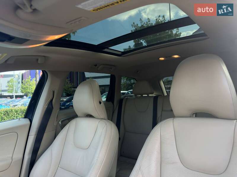 Позашляховик / Кросовер Volvo XC60 2013 в Києві