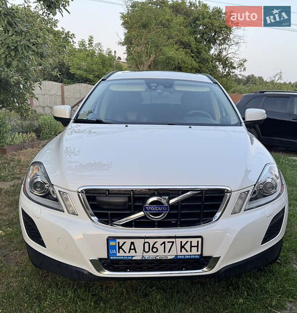 Внедорожник / Кроссовер Volvo XC60 2011 в Киеве