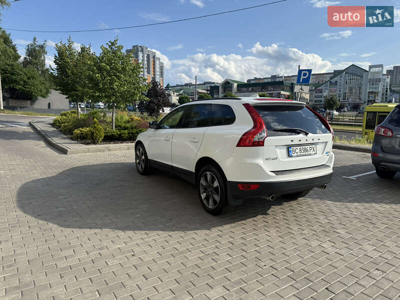 Внедорожник / Кроссовер Volvo XC60 2013 в Львове