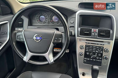 Внедорожник / Кроссовер Volvo XC60 2010 в 
