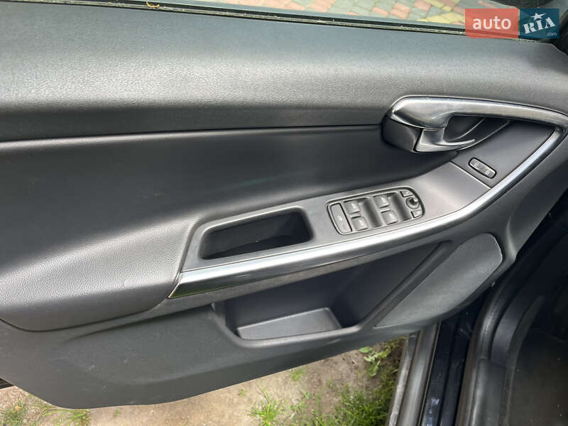 Внедорожник / Кроссовер Volvo XC60 2012 в Здолбунове фото 11 Внедорожник / Кроссовер Volvo XC60 2012 в Здолбунове