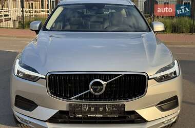 Внедорожник / Кроссовер Volvo XC60 2020 в 