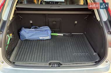 Внедорожник / Кроссовер Volvo XC60 2020 в 