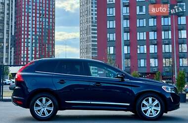 Внедорожник / Кроссовер Volvo XC60 2016 в 