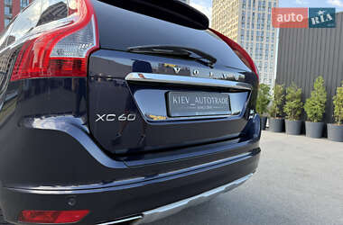 Внедорожник / Кроссовер Volvo XC60 2016 в 