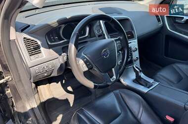 Внедорожник / Кроссовер Volvo XC60 2017 в 