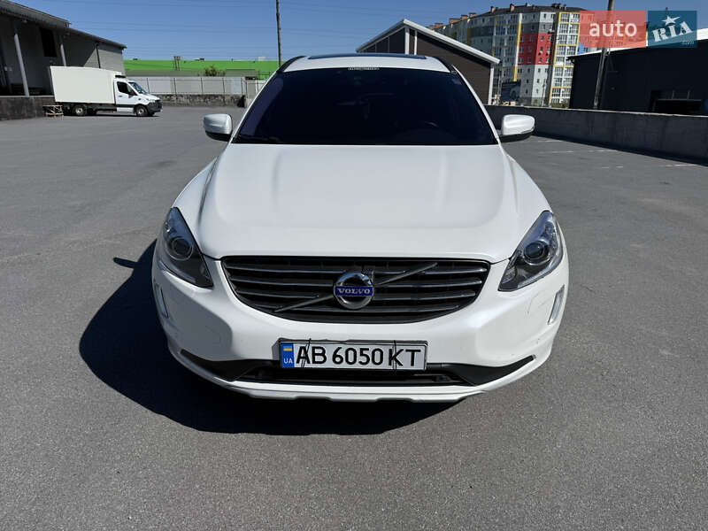 Позашляховик / Кросовер Volvo XC60 2016 в 