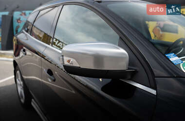 Внедорожник / Кроссовер Volvo XC60 2013 в 