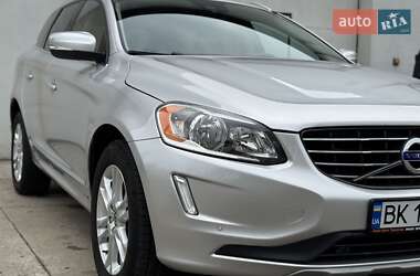 Внедорожник / Кроссовер Volvo XC60 2015 в 