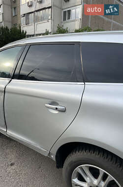 Внедорожник / Кроссовер Volvo XC60 2015 в 