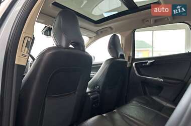 Позашляховик / Кросовер Volvo XC60 2012 в 