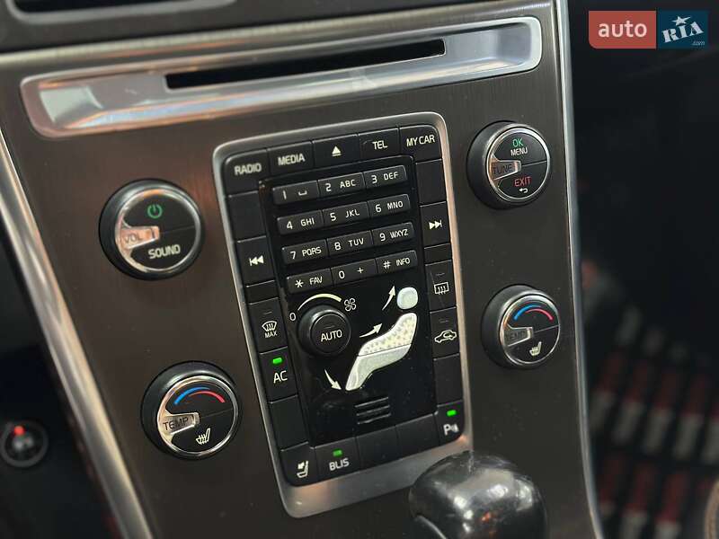 Позашляховик / Кросовер Volvo XC60 2012 в Києві