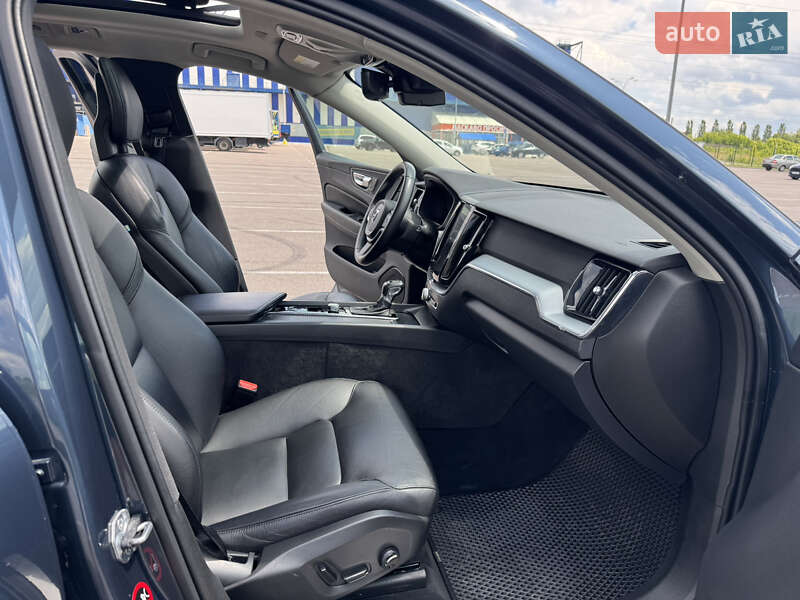 Позашляховик / Кросовер Volvo XC60 2017 в Рівному