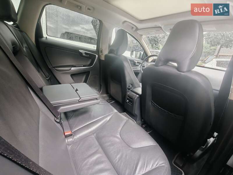 Внедорожник / Кроссовер Volvo XC60 2012 в Киеве фото 15 Внедорожник / Кроссовер Volvo XC60 2012 в Киеве