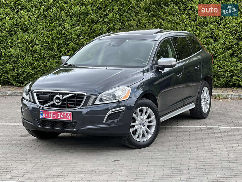 Внедорожник / Кроссовер Volvo XC60 2013 в 