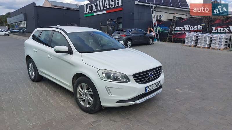 Внедорожник / Кроссовер Volvo XC60 2014 в 