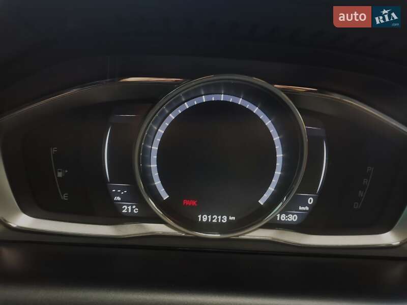 Внедорожник / Кроссовер Volvo XC60 2015 в Киеве