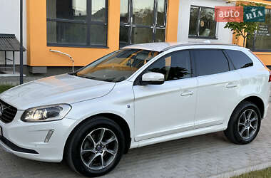 Внедорожник / Кроссовер Volvo XC60 2016 в 
