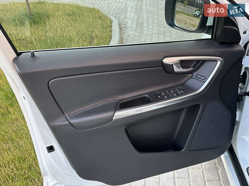 Позашляховик / Кросовер Volvo XC60 2016 в Вінниці