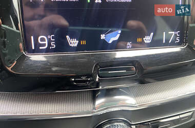 Внедорожник / Кроссовер Volvo XC60 2020 в 