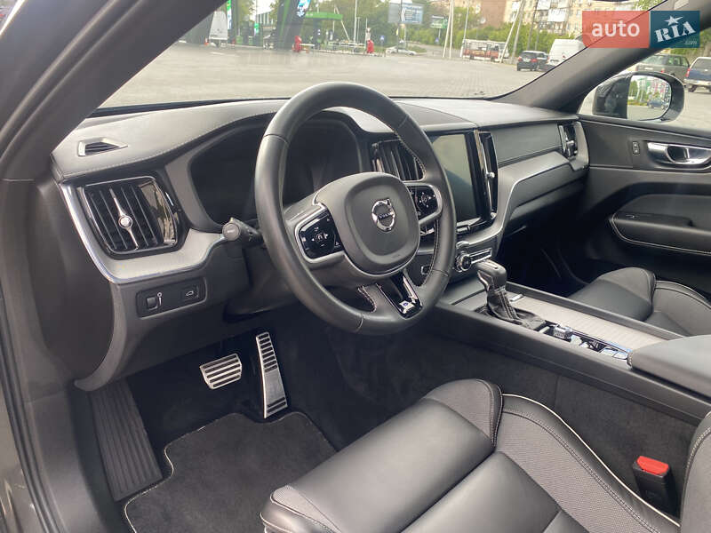 Внедорожник / Кроссовер Volvo XC60 2020 в Луцке