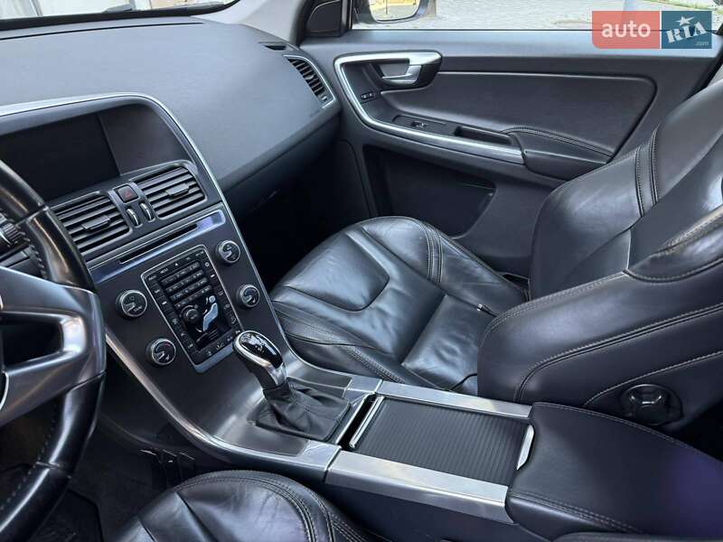 Позашляховик / Кросовер Volvo XC60 2014 в Львові фото 11 Позашляховик / Кросовер Volvo XC60 2014 в Львові