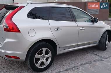 Внедорожник / Кроссовер Volvo XC60 2014 в 
