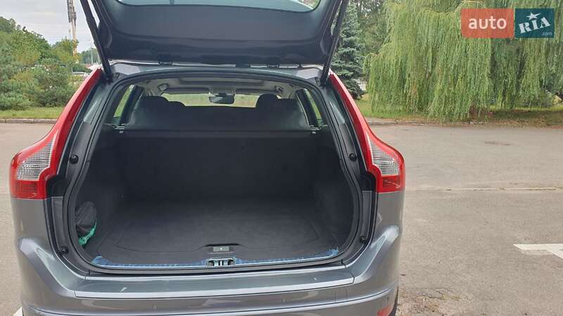 Внедорожник / Кроссовер Volvo XC60 2016 в Киеве фото 18 Внедорожник / Кроссовер Volvo XC60 2016 в Киеве